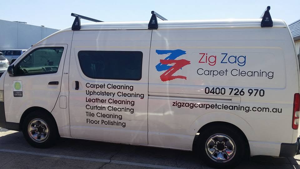 Zig Zag Carpet Cleaning technician cleaning a carpet in an Adelaide home